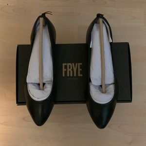 Frye Regina Ballet flats, black, size 7.5